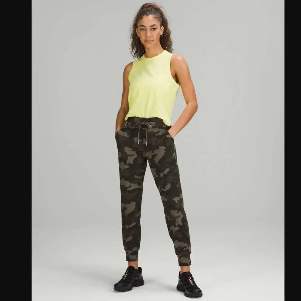 Lululemon Ready to Rulu High-Rise Jogger in camo olive | Size 6